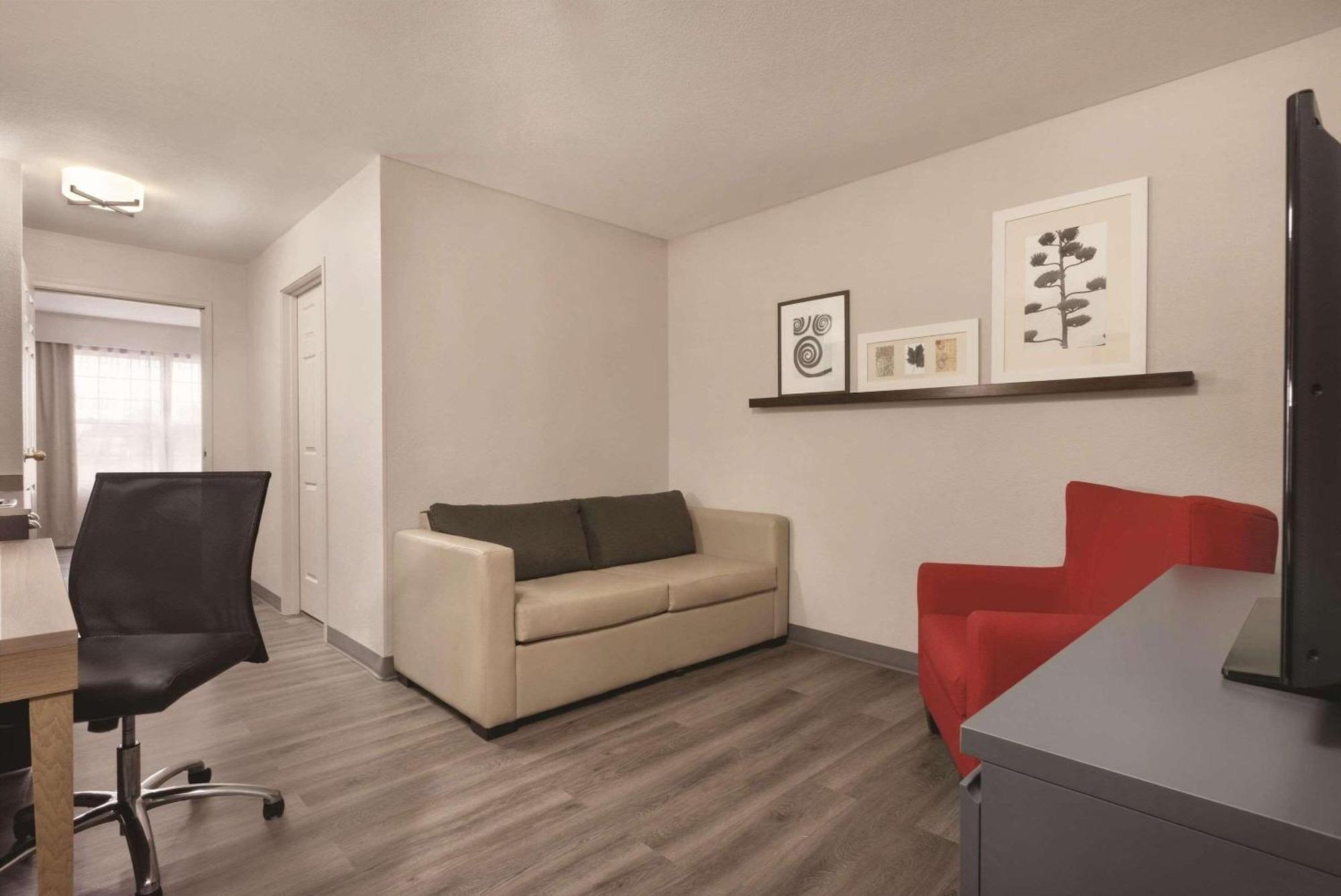 Country Inn & Suites By Radisson, Waterloo, Ia Экстерьер фото