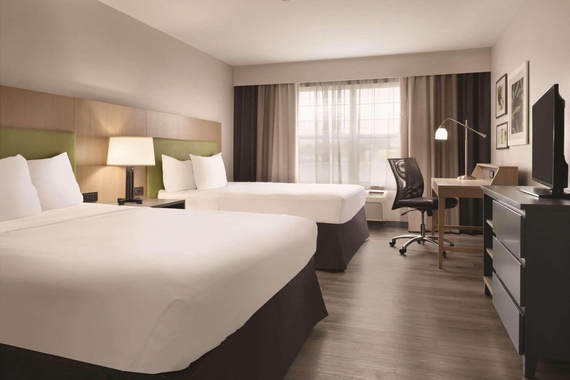 Country Inn & Suites By Radisson, Waterloo, Ia Экстерьер фото