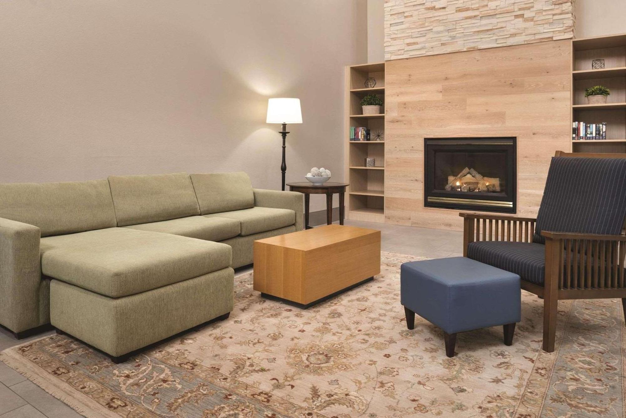 Country Inn & Suites By Radisson, Waterloo, Ia Экстерьер фото