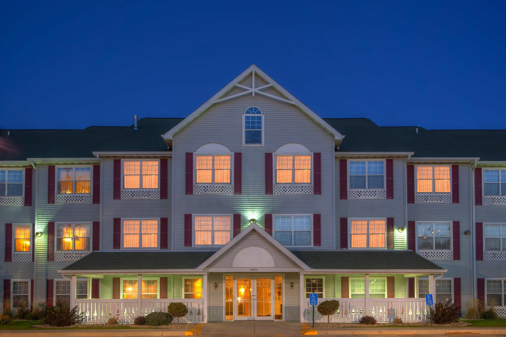 Country Inn & Suites By Radisson, Waterloo, Ia Экстерьер фото